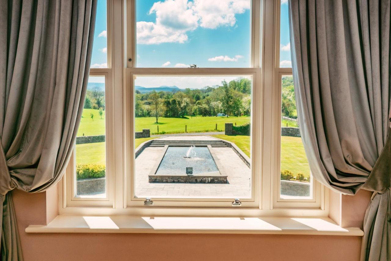 Westport Country Lodge Hotel Экстерьер фото