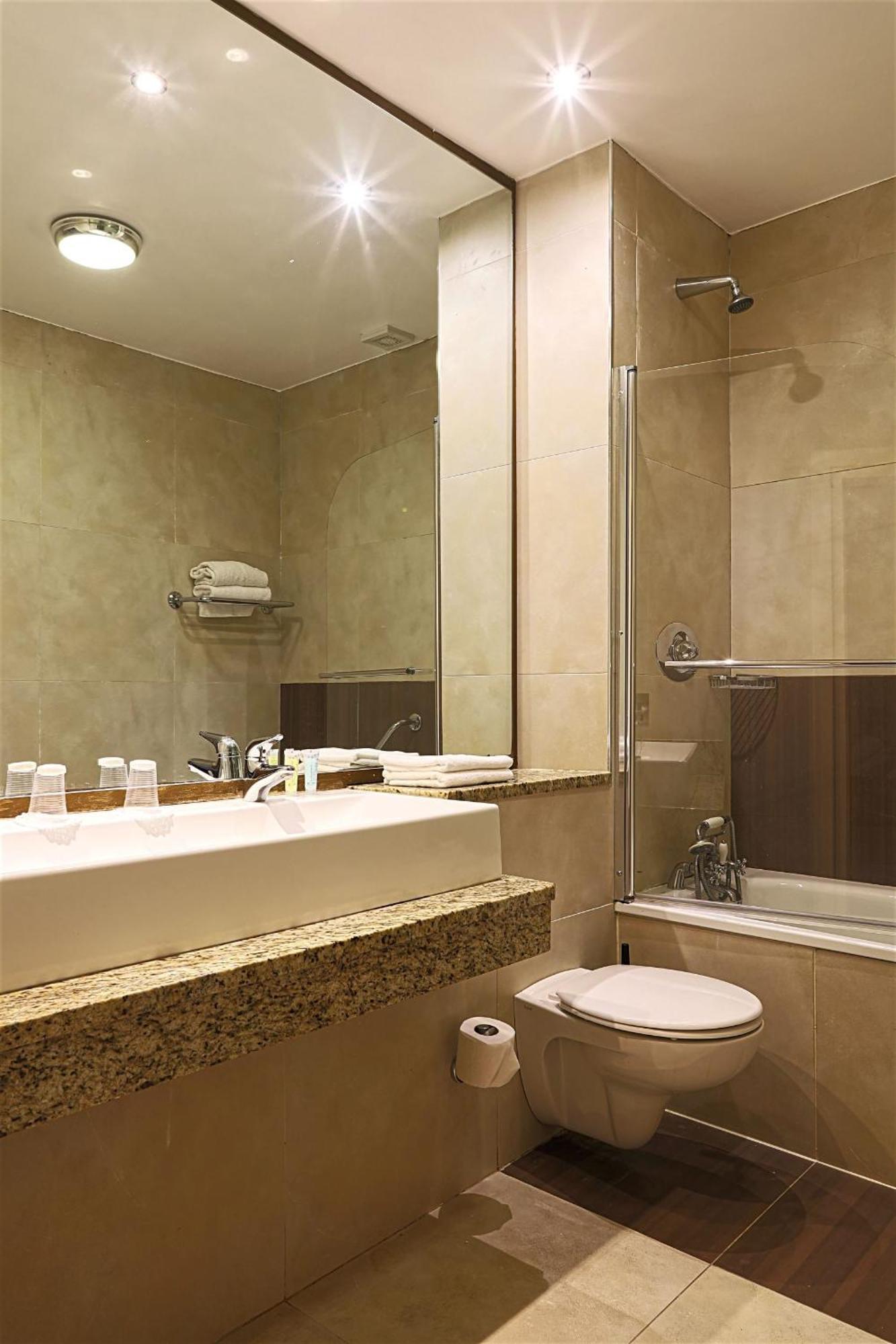 Westport Country Lodge Hotel Экстерьер фото