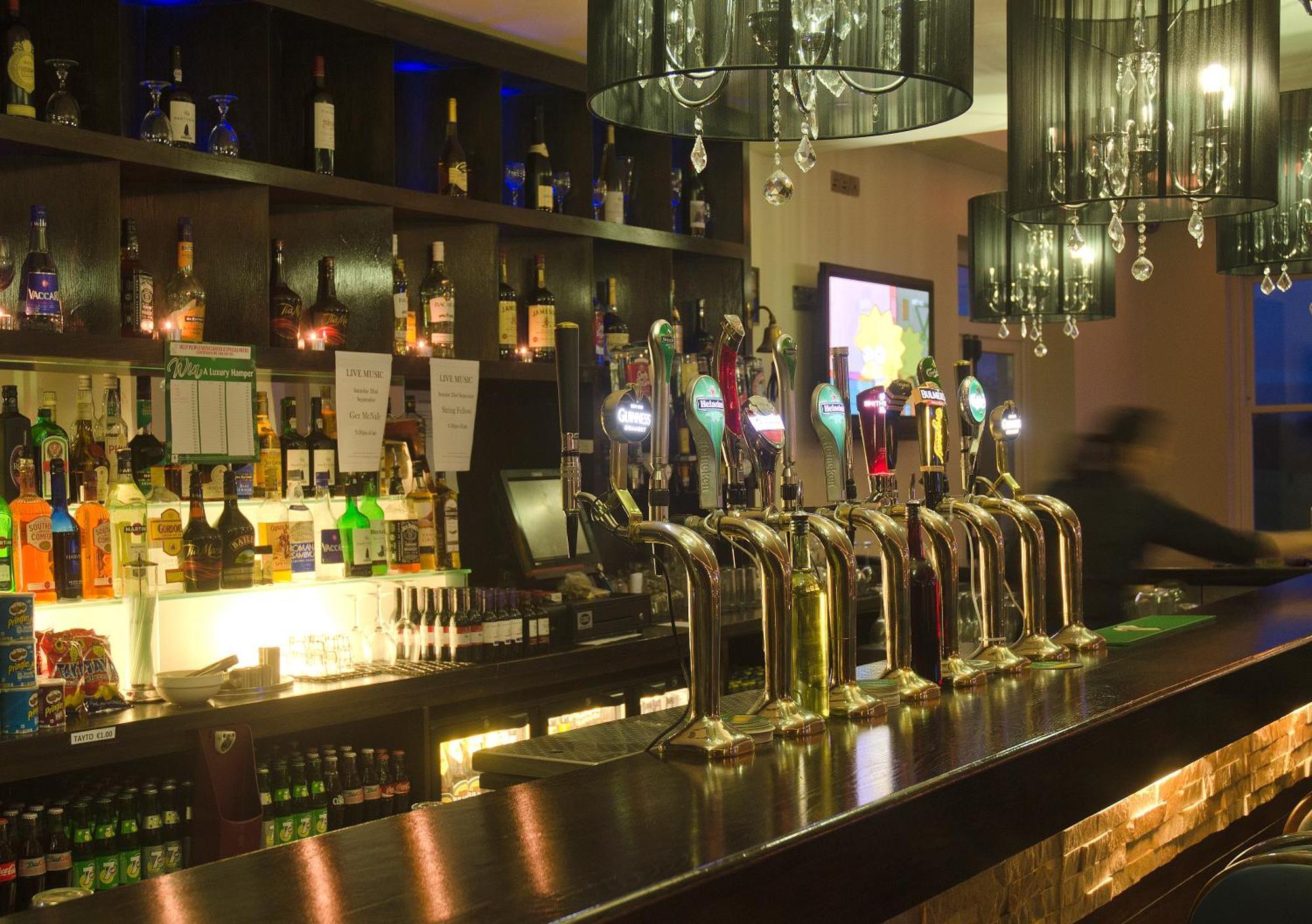 Westport Country Lodge Hotel Экстерьер фото